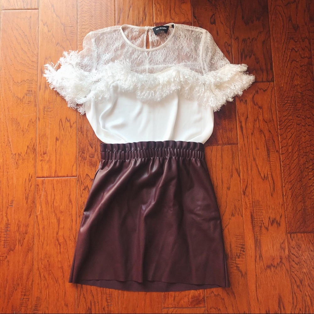 Zara Leather skirt in Burgundy color